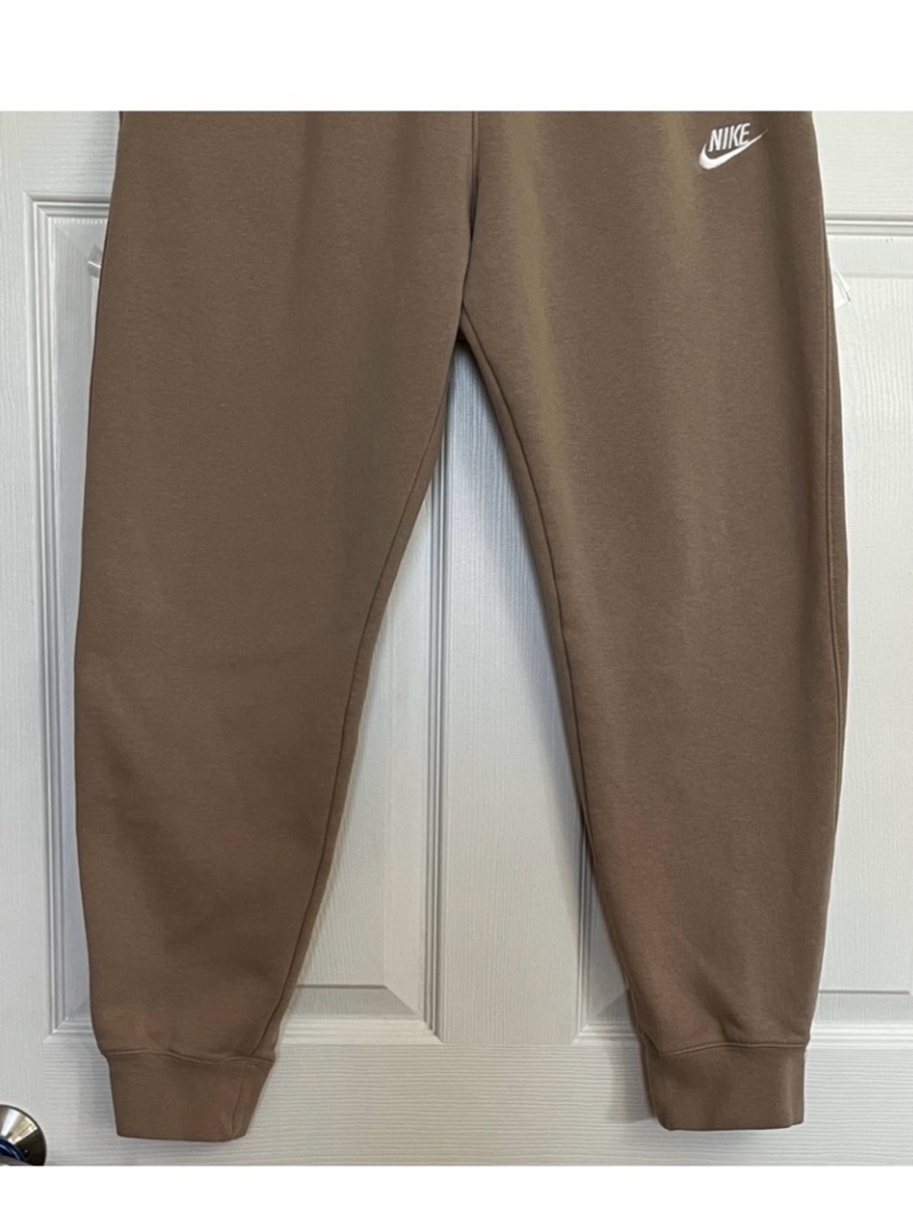 Nike Men’s Khaki Joggers - Size M Sweatpants - Athletic Fit - Picture 7 of 14